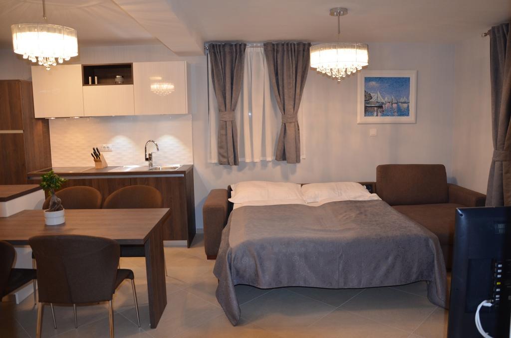 Apartments Mango บัชกา ภายนอก รูปภาพ