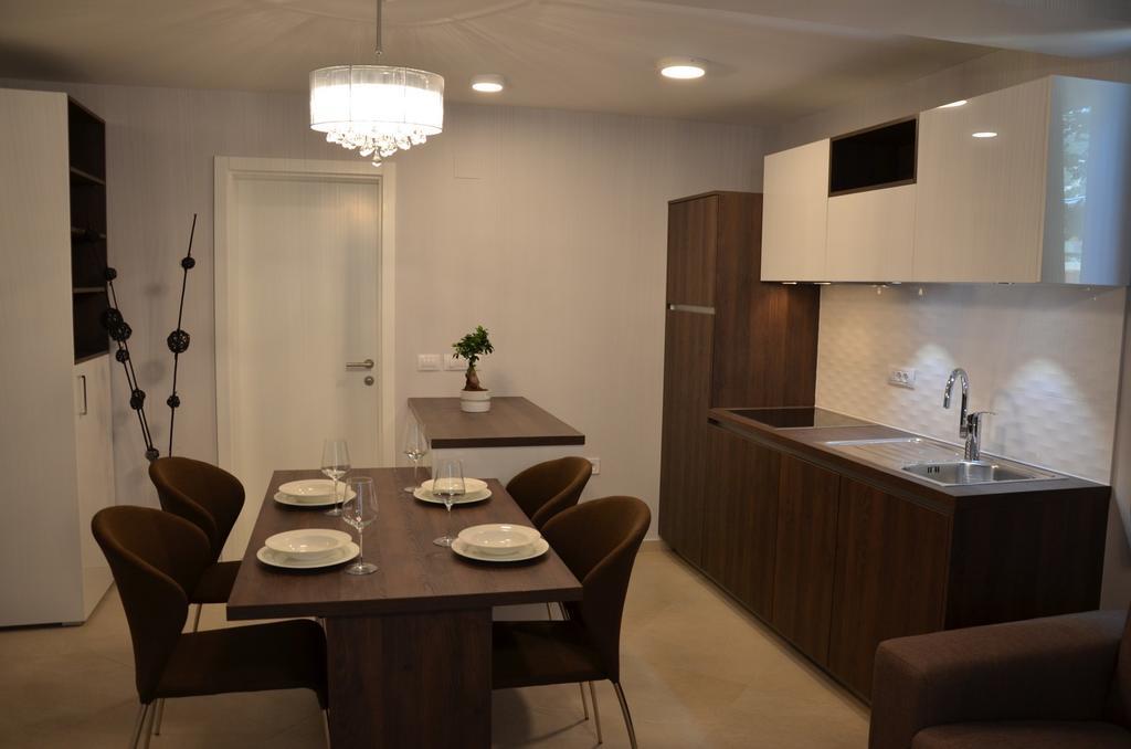 Apartments Mango บัชกา ภายนอก รูปภาพ